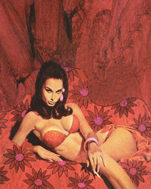 enjoy3somes: taurus1966: highwaygone:  pulpexplosion:  Robert McGinnis in vivid color  Then  Very cl