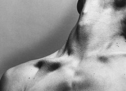 Livingundersexualthirst:  The Black And White Body Series (I)  Detail (1)  