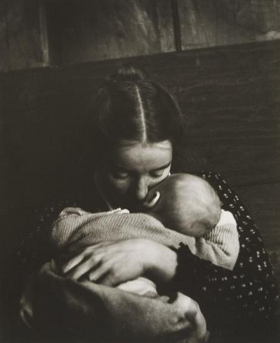 ritasv:Tasha Tudor and child.  Photo by Nell Dorr