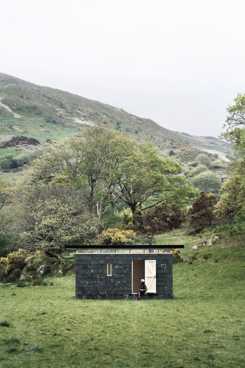 Slate Cabin | TRIAS StudioLocation: Wales, United KingdomSlate Cabin is a writer’s retrea