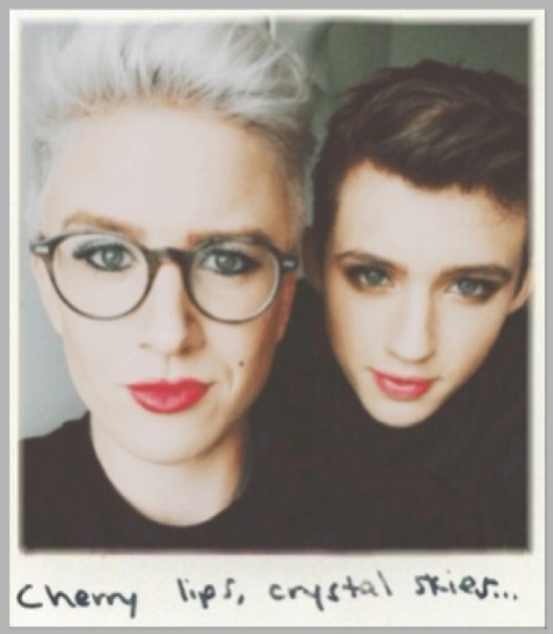 t-r-o-y-l-e-r-e-l-l-a:  Blank Space edits <3