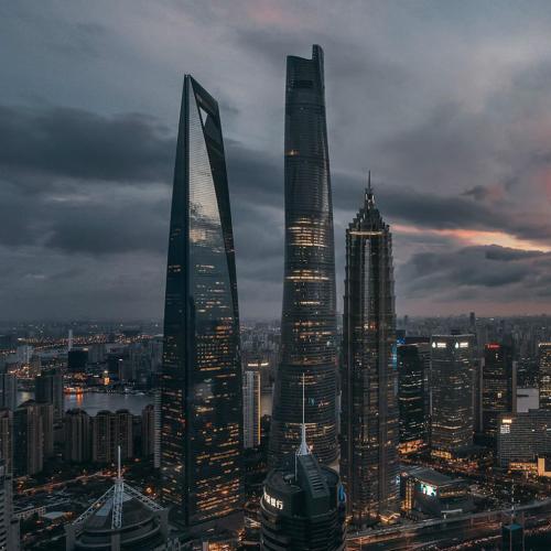 shanghairebellion:The Avant Garde, Part 01Photographer: WraithHaogoo.gl/yF15sCJoin the Rebell