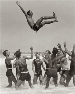 wannes1963blr:  Ph. Martin Munkacsi (Hungary 1896-1963) - Copacabana, Rio de Janeiro,1930