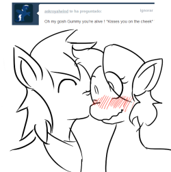 ask-ponyghost:  someone give me a smooch