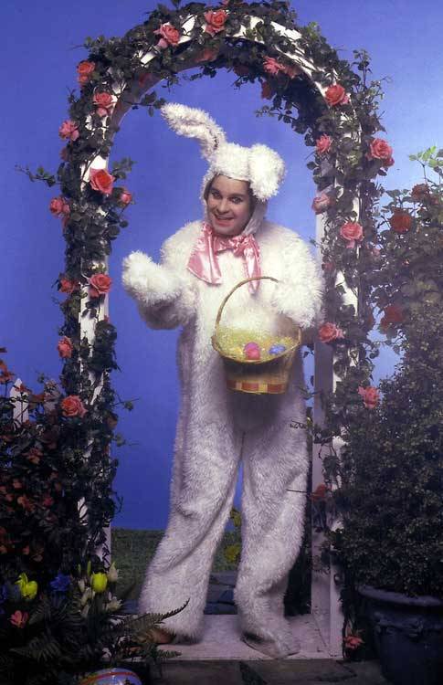 Feliz pascua de resurrección, te desea OZZY OSBOURNE.