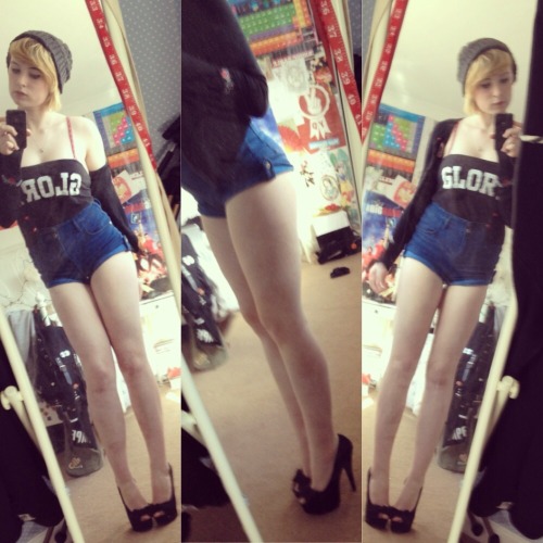 loocylu:  adding to my face page, goodnight :) x