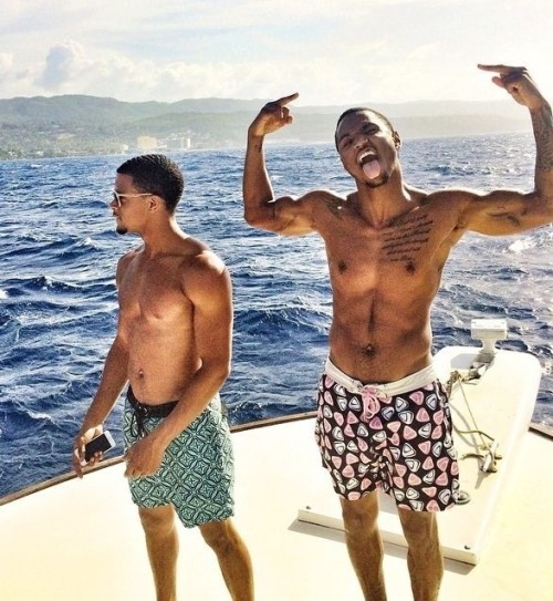 celebrixxxtiez:  God bless their mother..  Trey Songz and brother Forrest Tucker 😍😍😍🍆 (let us dream)