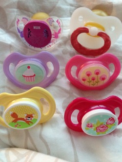 strawberrrryred:  littlescorner:  All my pacis ❤️  Each ones cuter than the next!