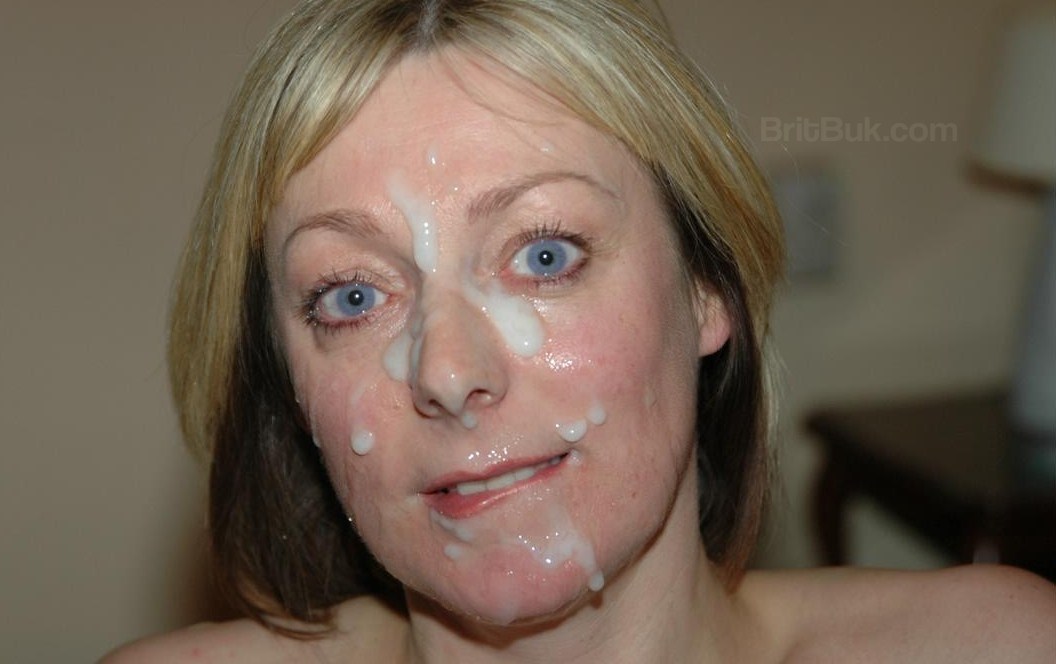 The Beauty of a Facial Semen Mask, The Warm Cum Drops Caressing Her Sweet Smiling