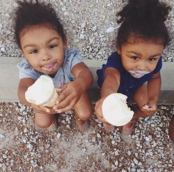 xobaddestbitchez:  phuckindope:  Perfect !! 😍😻  