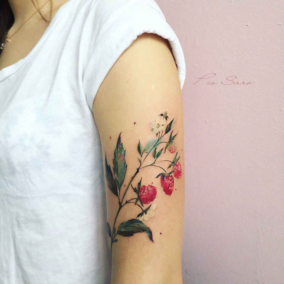 itscolossal:  Delicate Botanical Tattoos by Pis Saro