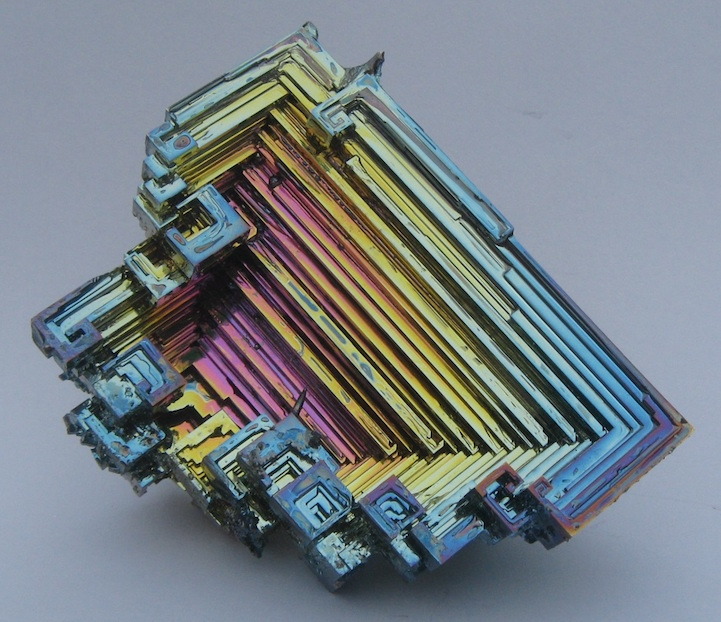 mymodernmet:  Dazzling Bismuth Crystals Look Like Hypnotizing Rainbow Stairs 