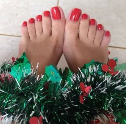 prostock27:  @sirenafeet 💯👣🍒🎄❄️☃️🎅🏿🍒🍆💦💦💦💦