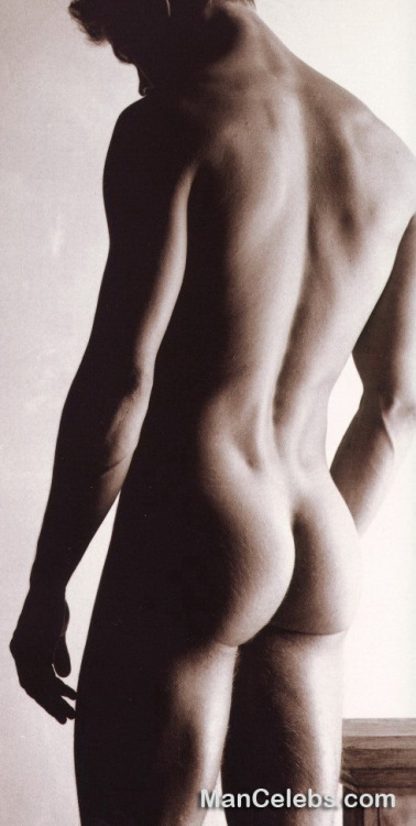 gaycelebsxxx:  Sexy actor Josh Duhamel Frontal Nudity