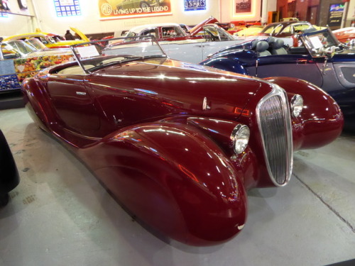 fromcruise-instoconcours: ‘38 Delahaye 165 roadster. I think this car was a replica.