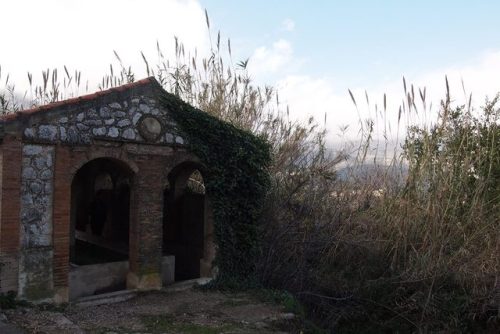 abandonedandurbex: Abandoned Lavadora in Fleix, Alicante Spain [960x640] Source: openpics.ae