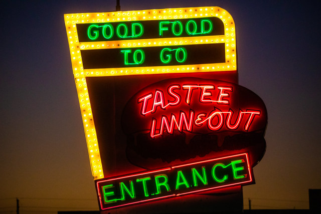 Tastee Inn & Out by Thomas Hawk  https://flic.kr/p/2nkWFJx #IFTTT#Flickr#america#iowa#siouxcity#tasteeinnout#usa#unitedstates#unitedstatesofamerica#neo