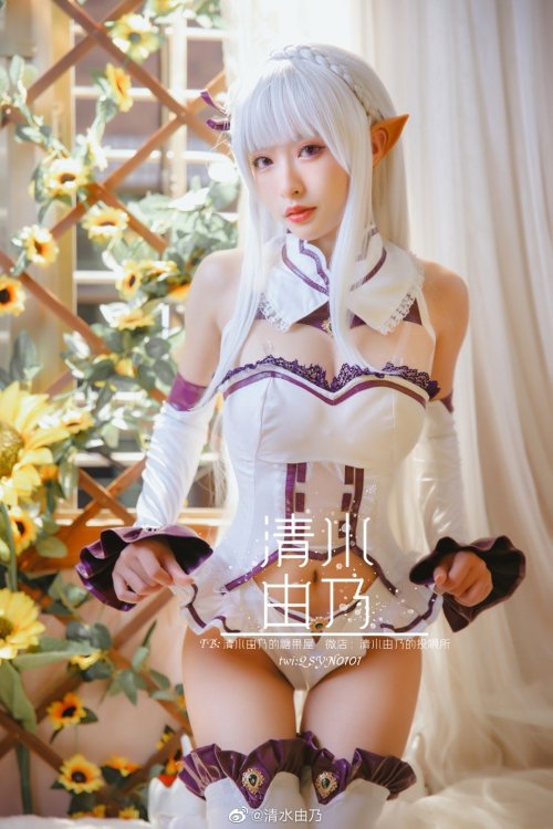 sexywaifucosplay: weibo.com/u/5832199024?refer_flag=1005055013_