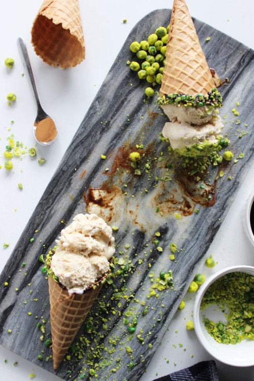 fullcravings:
“ Latte Wasabi Pea Crunch Ice Cream Cones
”