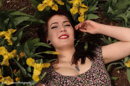 gravelesspriestess:  dreamboy420:  gravelesspriestess:  epicdistraction:  gravelesspriestess:  My wonderful friend Katie caught me in a moment of blindness and bliss. I could barely open my eyes thanks to the sun.  youre beautiful!!!  Awe, thank you dear,