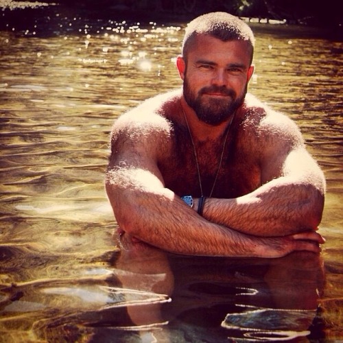 Shirtlifter