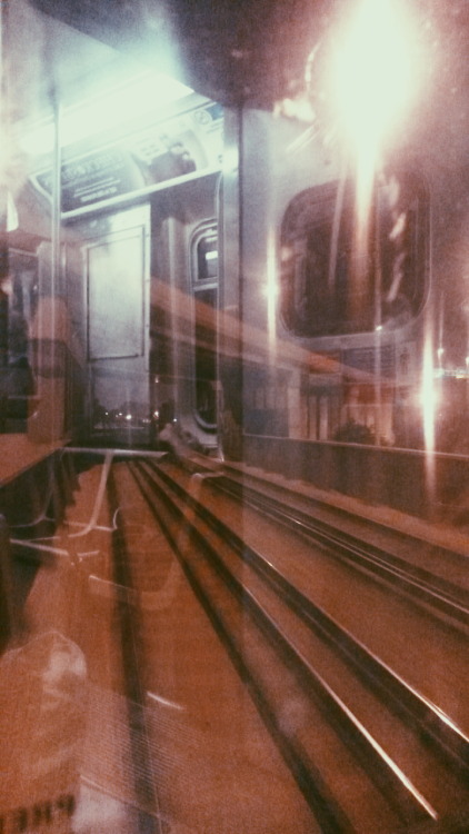 frijoliz: Late night train flicks. CHICAGO 2015