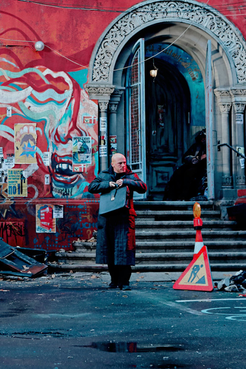 ohmychristophwaltz:Christoph Waltz as Qohen Leth in “The Zero Theorem” | dir. Terry Gilliam, 2013