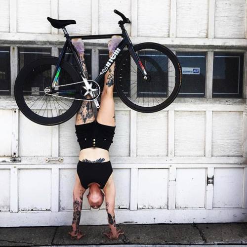 fixiegirls:Repost: @fulltime_babe:Friends !!!! Teaching this Wednesday @ 6:15pm @aoy_studios !!!!!! 