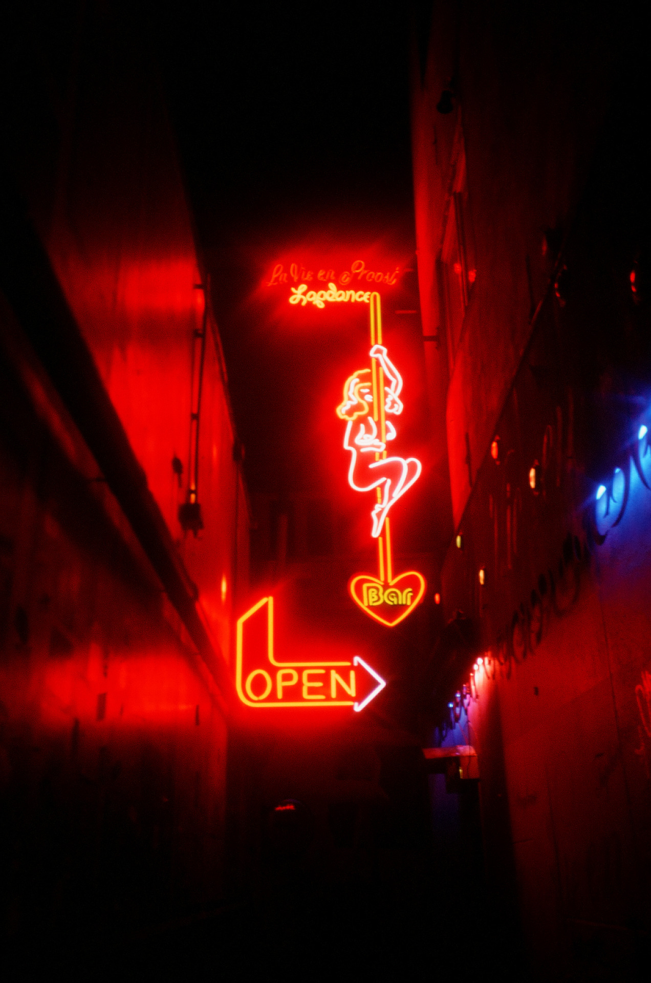 graphixcompanyltd:  http://your-frl-m.tumblr.com/post/147653492423 