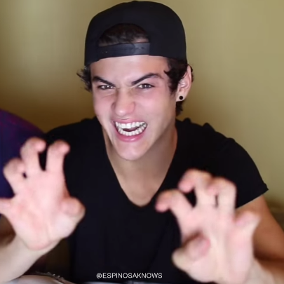 magcon-pack:  If you take please give the creditsSe você pegar por favor dê os