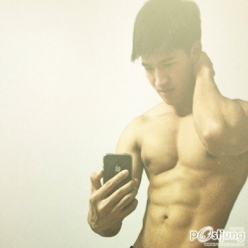 Viva!Asian hunks!