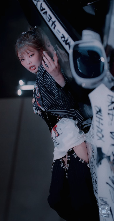 『JENNIE』saved? reblog or like