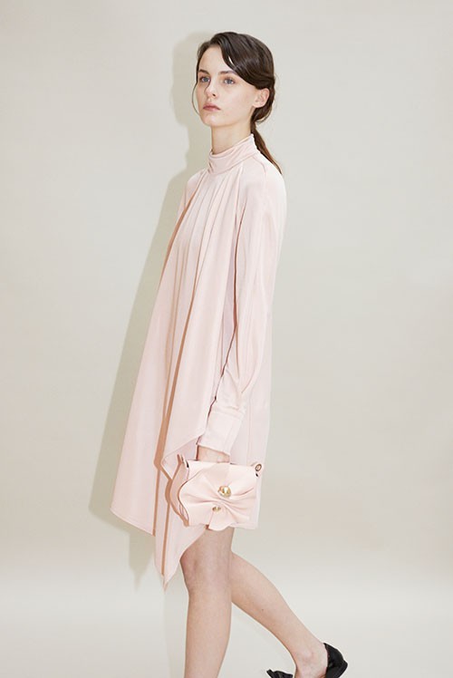 lilyandbabooshka: Cold Comfort. I have never been a summer person. The summer is too hot and the day
