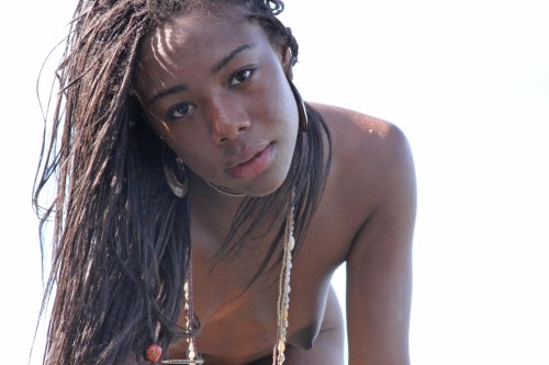 amatureblackhoneys:  ebonypussylove:      I promote the hottest women and the hottest blogs. Please feel free to follow and re-blog. I find you more of what you’re looking for and get you more followers. New blog yoursexypicsnvideos! Join our weekly