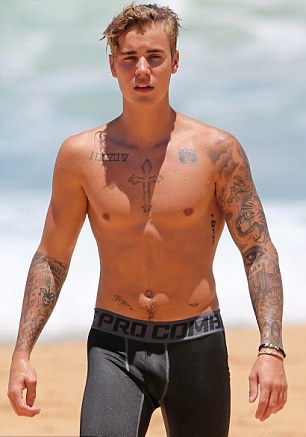 hotfamous-men:  Justin Bieber