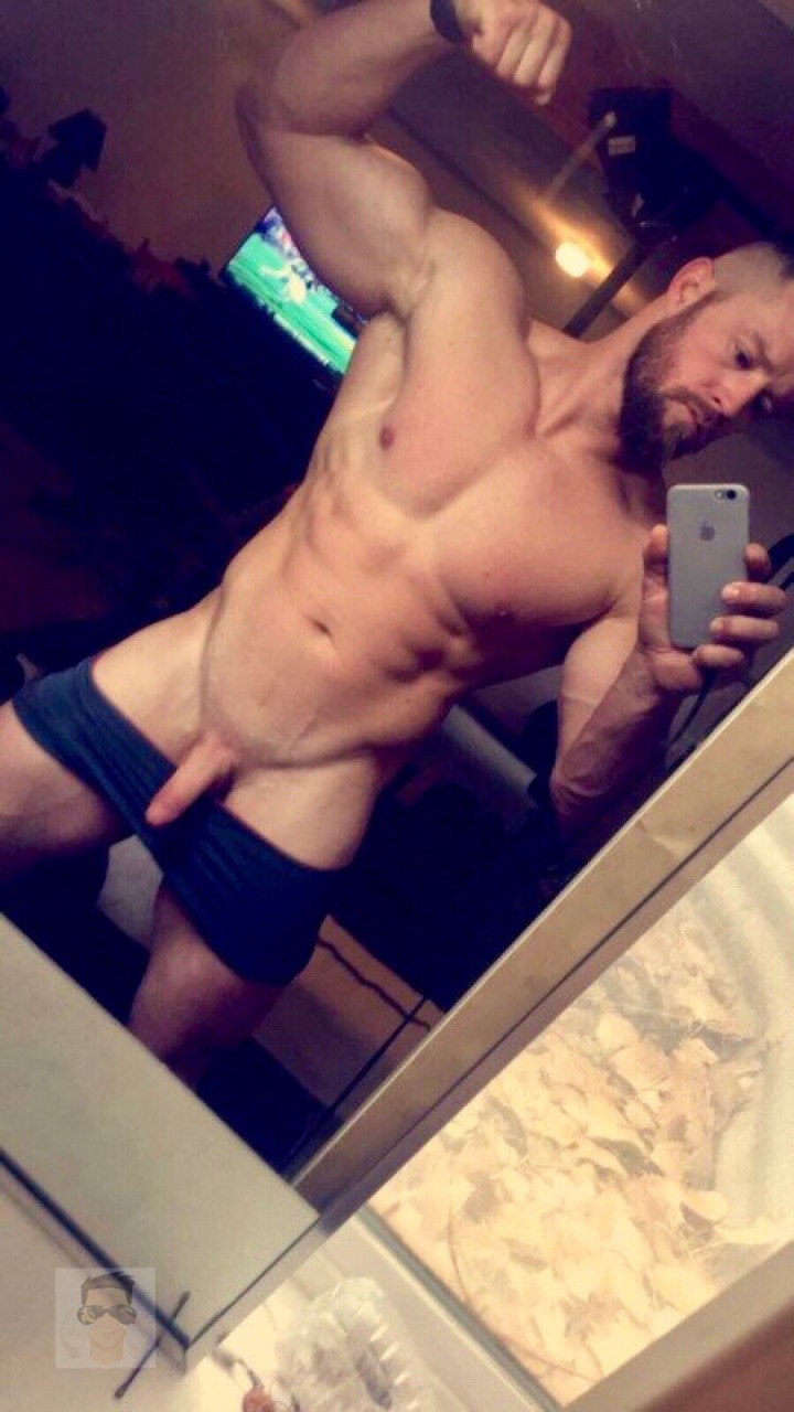 heteroflexible1904:  Fuck me cowboy!!!!  Yum!!!*** Please reblog and follow me for more hot amateur guys ***