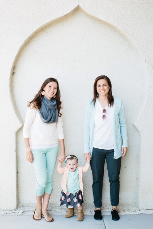 singingwithcagedbirds:  Family photos in the salt flats