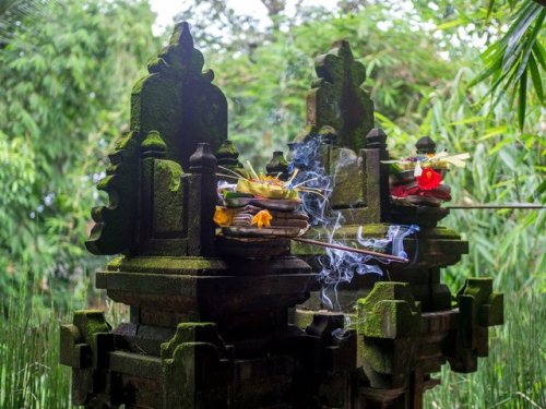 Balinese altar with offerings