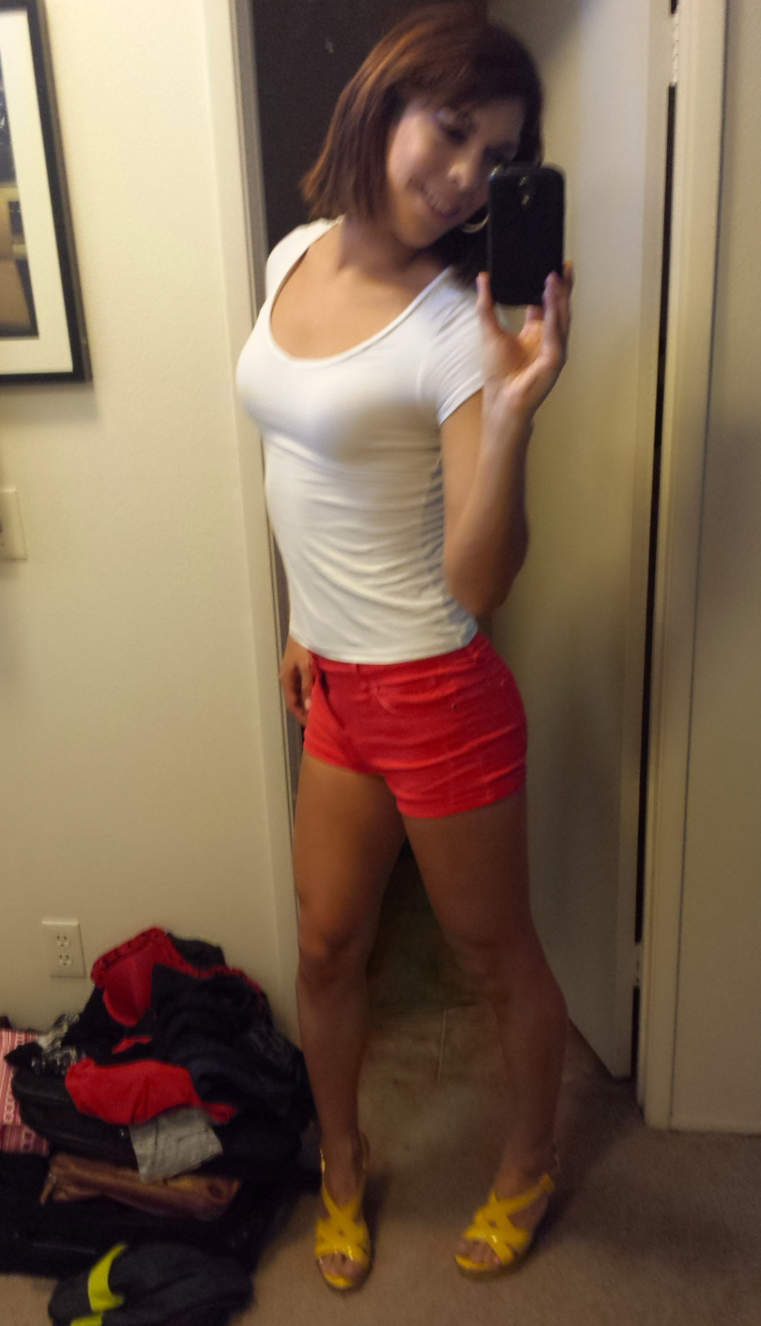 kendrasinclaire:  Every day I’m like meow meow baby… ;) 