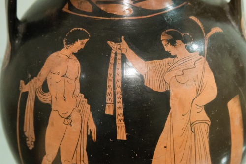 romegreeceart:An athlete and a woman with a victor’s ribbon*5th century BCE* Lucania* Kinsky P