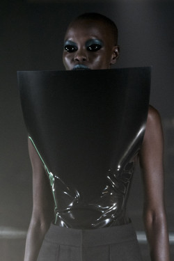 hautedeath:  Grace during Gareth Pugh A/W