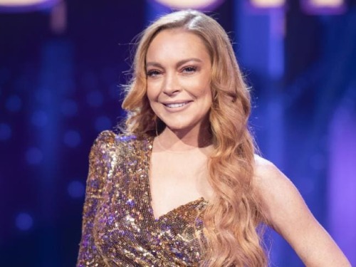 Revealed: Who is replacing Lindsay Lohan on The Masked SingerUrzila Carlson has been named as Lindsa