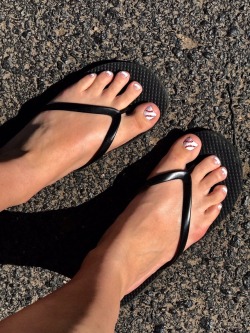 Toes R Us