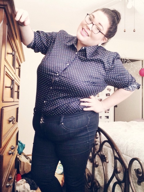thatonebombshell: Okayyyy here’s my ootd!  I’m going to a meeting with my boss for idk w