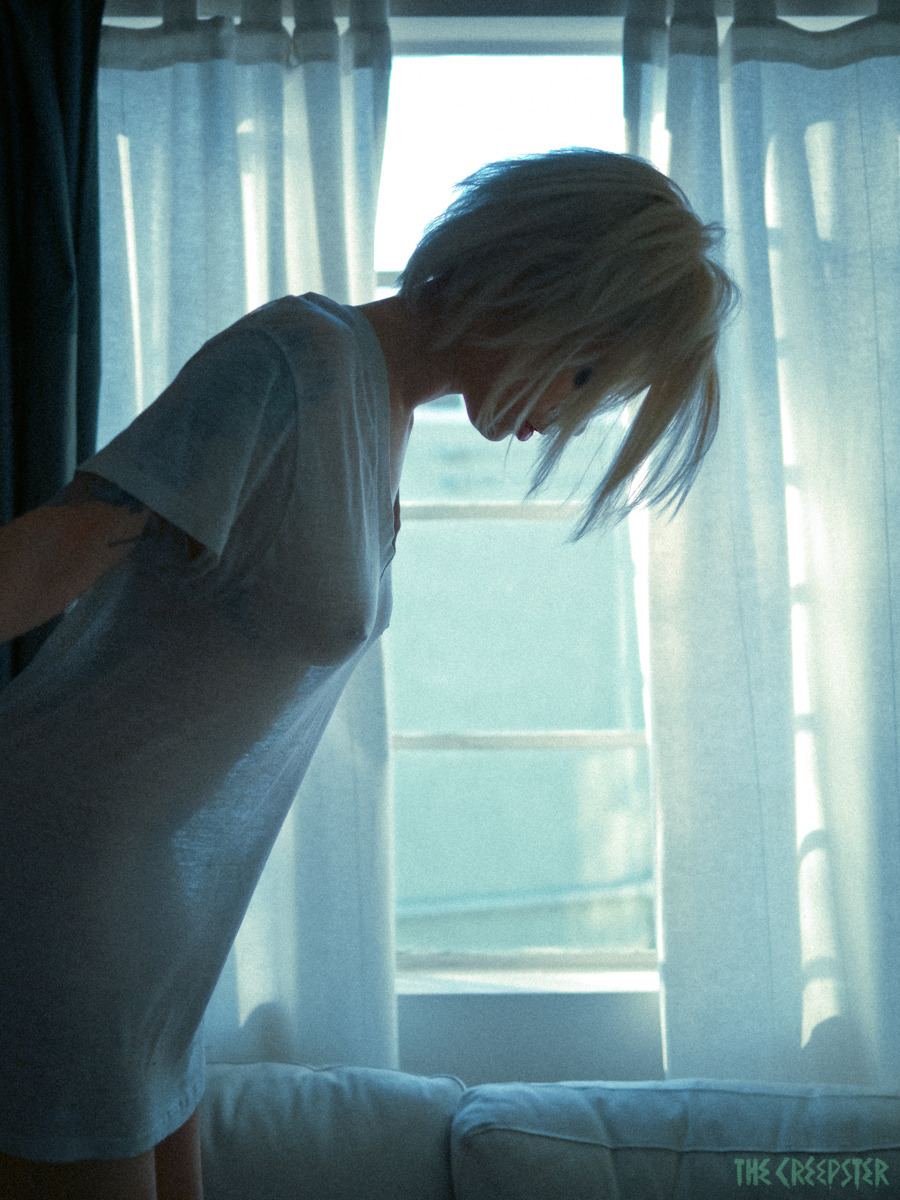 thecreepster:  @alyshanet + @thecreepster + a thin shirt iii 