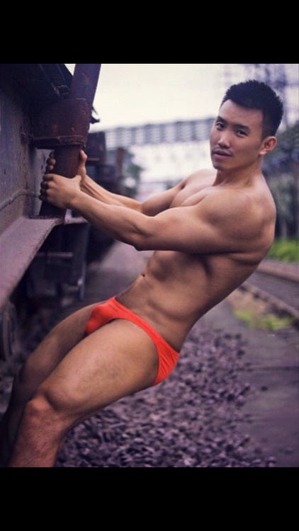 Hot hot Asians