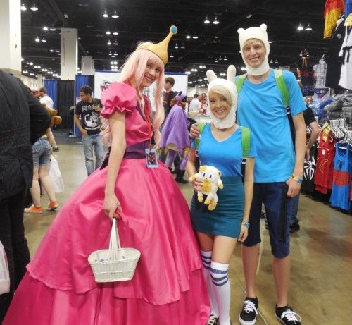 Denver Comic Con Photos! This is just a few (mostly selfies) more will come with time!Princess Bubbl