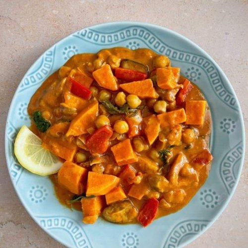Sweet Potato and Mushroom Curry https://ift.tt/ds0fe7y