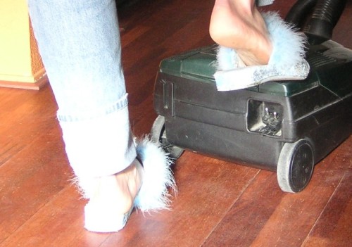 kassieslipperlover: #slippers  #house slippers  #vintage fluffy slippers  #vintage fluffy mules  #we