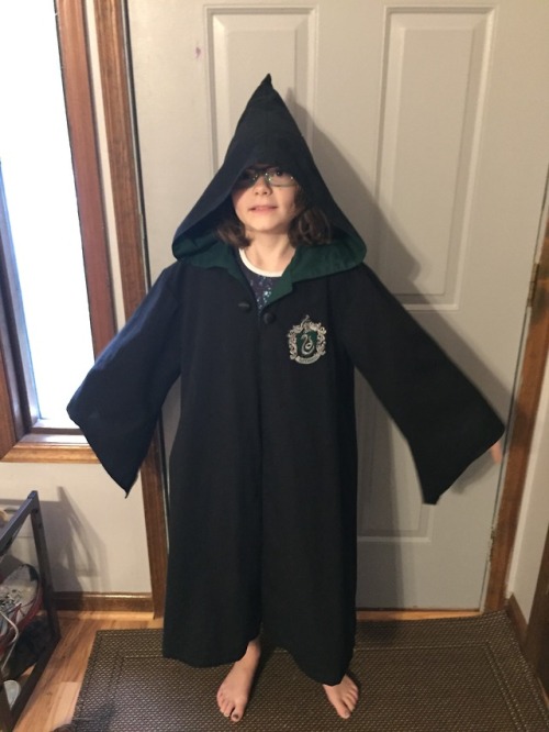 Blasting through cosplay this weekend. Made Rosie’s Slytherin robes start to finish yesterday (took 